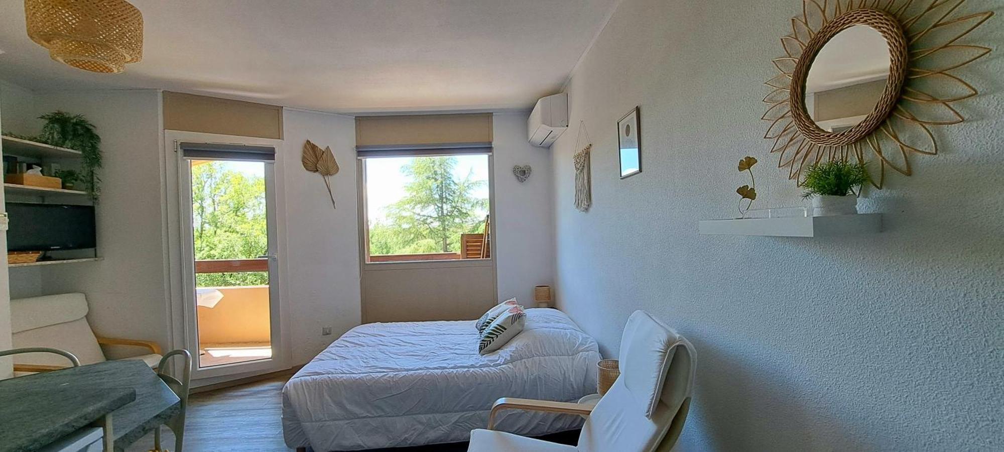 Studio Meuble Cures Thermales Avec Vue Gréoux-les-Bains Exterior foto